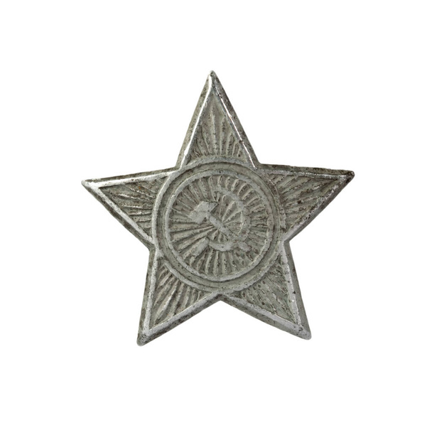 Estrella soviética de metal vintage con martillo y hoz, símbolos del estado aislados sobre fondo blanco - Foto, Imagen