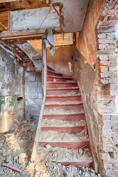 Staircase in an abandoned house - Foto, Bild