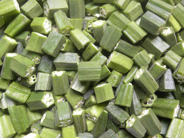 Kockás vágott zöld szín nyers friss Okra - Fotó, kép