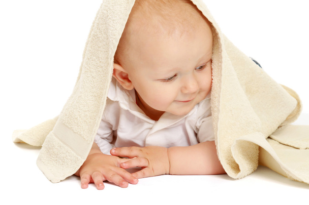 Smiling baby with towel - Фото, зображення