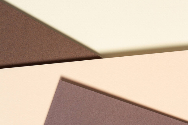 Astratto colore carta geometria composizione sfondo con toni beige e marrone - Foto, immagini