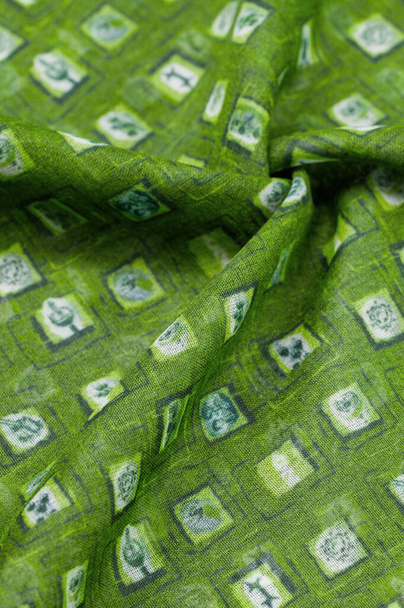 Текстура, фон, узор, зеленая шелковая ткань, тонкое ткачество, проверка печати фантазии шарф, дизайн, открытые ткани - Фото, изображение