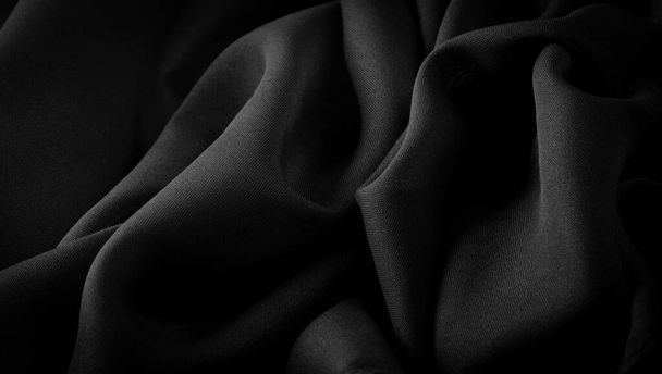 Textuur, achtergrond, patroon, satijn zwart is een weefsel dat meestal een glanzend oppervlak en een doffe rug heeft, Satijn weefsel wordt gekenmerkt door vier of meer vul- of inslagdraden, - Foto, afbeelding