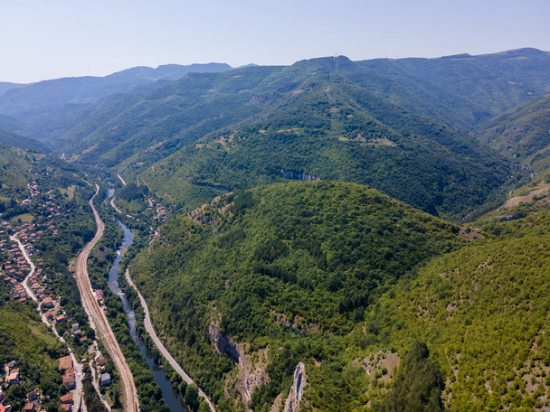Aerial view of Iskar river Gorge, Balkan Mountains, Bulgaria - Foto, Bild