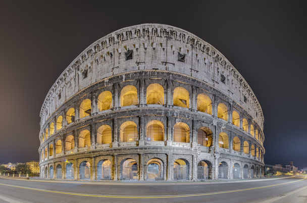 Koloseum, lub Koloseum w Rzymie, Włochy. - Zdjęcie, obraz