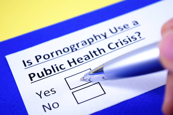 Onko pornografia käyttää kansanterveyskriisiä? Kyllä vai ei?? - Valokuva, kuva