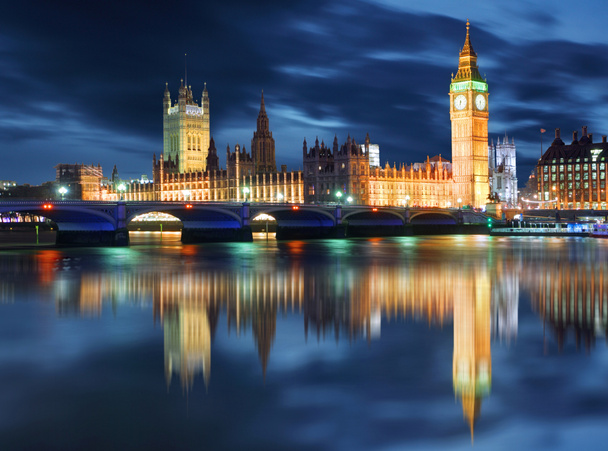 Биг Бен и дома Парламента вечером, Лондон, Великобритания
 - Фото, изображение