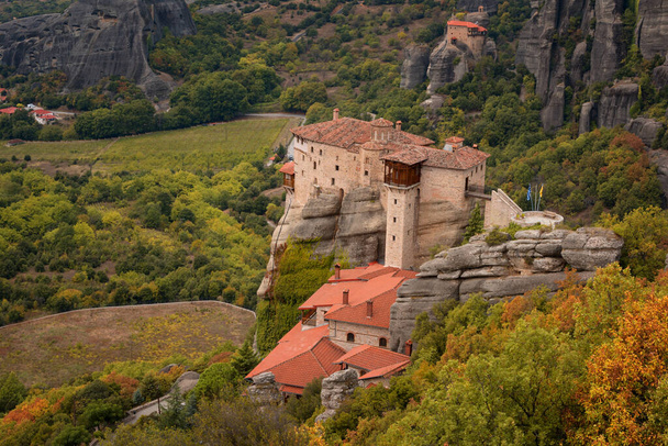Magnificent autumn landscape.The Monastery of Rousanou or St. Barbara Monastery and the Monastery of St. Nicholas at Meteora. - Photo, Image