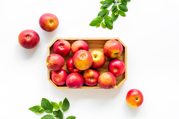 Apples background on kitchen desk - top view - Foto, Imagem