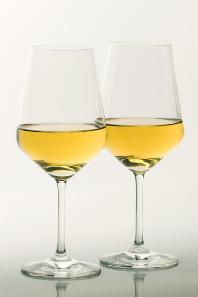 witte wijn glazen - Foto, afbeelding