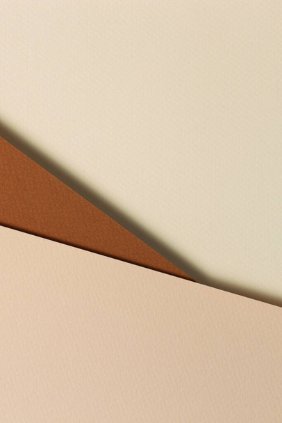 Αφηρημένη κάθετη χρώμα χαρτιά γεωμετρία φόντο σύνθεση με μπεζ και καφέ τόνους - Φωτογραφία, εικόνα