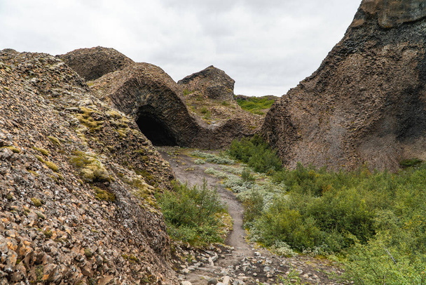 アイスランド北部の古代溶岩流 - 写真・画像