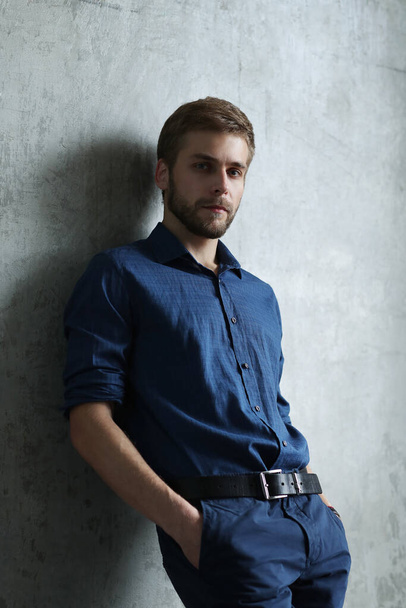 Handsome man in blue shirt - Fotoğraf, Görsel