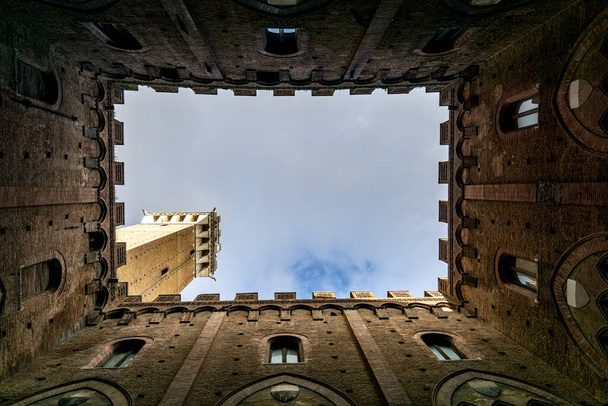 Palazzo Pubblico, Palacio en la antigua Siena medieval - Foto, imagen