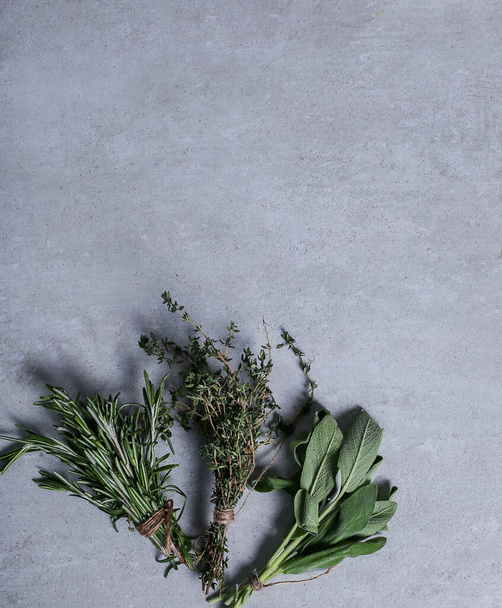 Culinary. Herbs on the table - Foto, afbeelding
