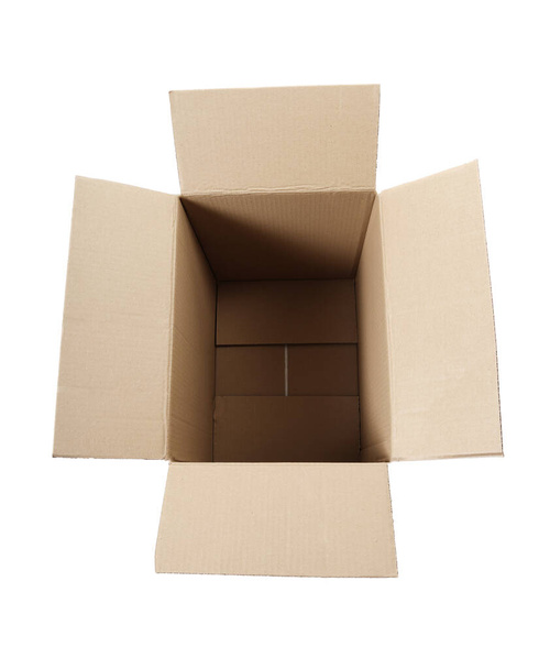 Картонна коробка на білому тлі
 - Фото, зображення