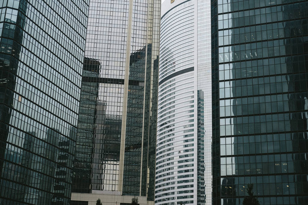 moderne gebouwen in de stad - Foto, afbeelding