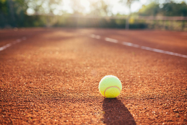 Fechar a quadra de barro de tênis - Foto, Imagem