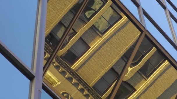 Роздуми про сучасну офісну будівлю скляні вікна
 - Кадри, відео