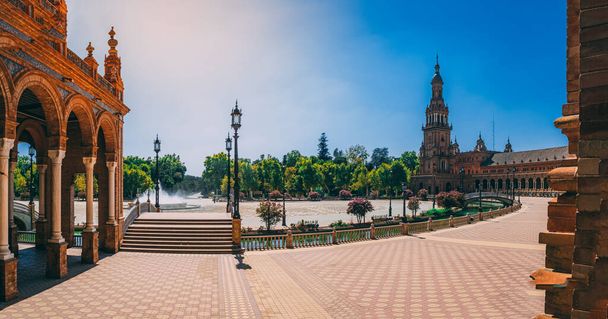 A beautiful view of the Plaza de Espana in Seville in Spain - Fotoğraf, Görsel