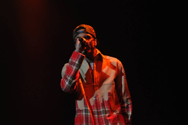 R&B Singer Usher performs at the Amway Center in Orlando Florida on December 12, 2015. - Fotoğraf, Görsel