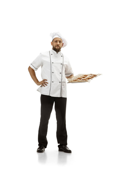 Μάγειρας, σεφ, φούρναρης με στολή απομονωμένος σε λευκό φόντο, γκουρμέ. - Φωτογραφία, εικόνα