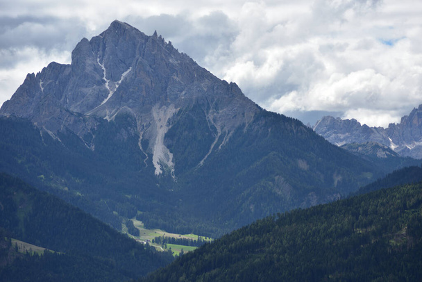 Picco Vallandro, les montagnes qui dominent l'Alt Pragser Tal - Photo, image
