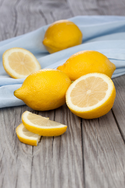 свіжих лимонів
 - Фото, зображення