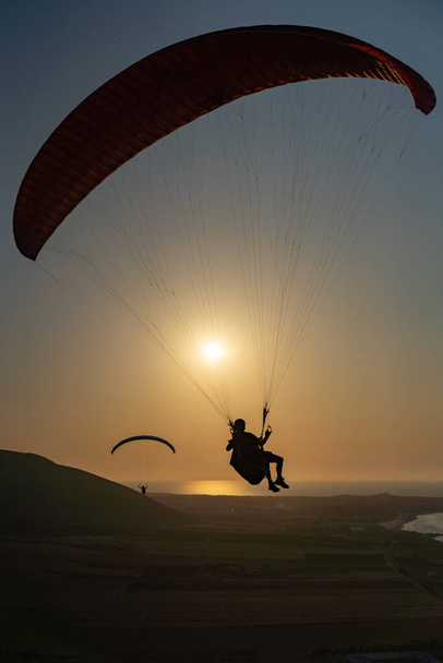 paragliding in Tunesië - Cap Angela - Foto, afbeelding