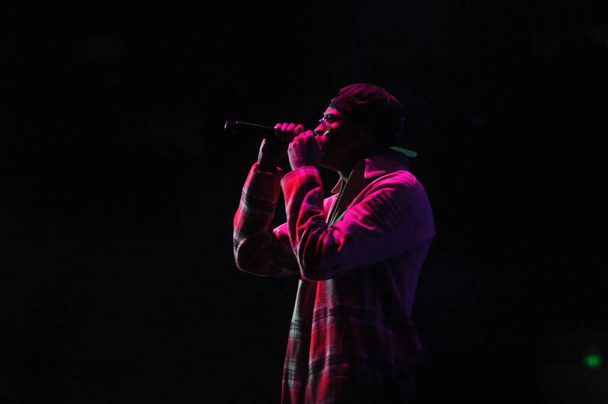 R&B Singer Usher performs at the Amway Center in Orlando Florida on December 12, 2014.   - Foto, Imagem
