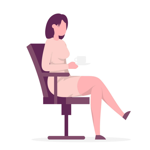 Geschäftsfrau sitzt auf Bürostuhl und hält Kaffeetasse. Seitenansicht. Color Vector Cartoon Illustration. Isoliert auf Weiß. - Vektor, Bild
