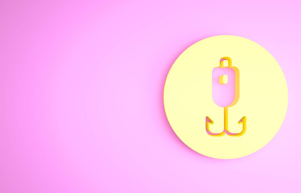 Иконка желтого крючка выделена на розовом фоне. Рыболовные снасти. Концепция минимализма. 3D-рендеринг - Фото, изображение