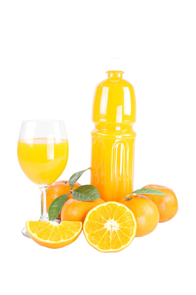 Mandarino Arancio e bottiglia di succo
. - Foto, immagini