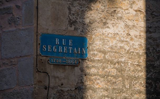 A picture of a street sign in Niort. - Photo, Image