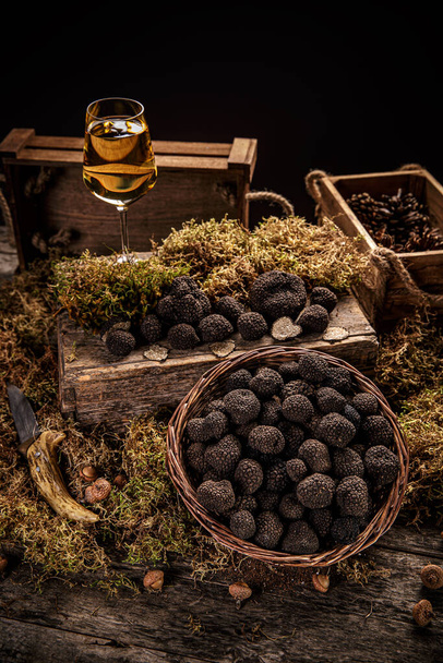 Heap of black truffle mushrooms - Foto, Imagen