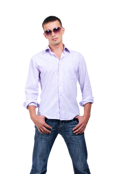 Молодой человек в джинсах
 - Фото, изображение
