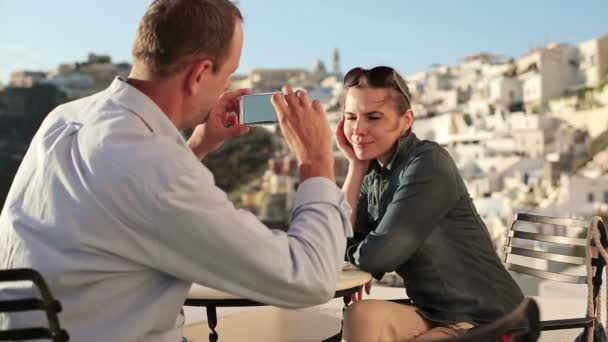 Couple taking photo with cellphone - Footage, Video