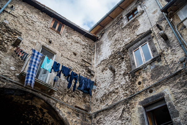 pictóricas calles antiguas de pueblos italianos, Scanno, Abruzzio Italia - Foto, Imagen