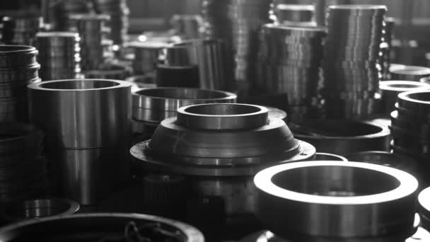 À l'entrepôt de pièces d'usine - Séquence, vidéo