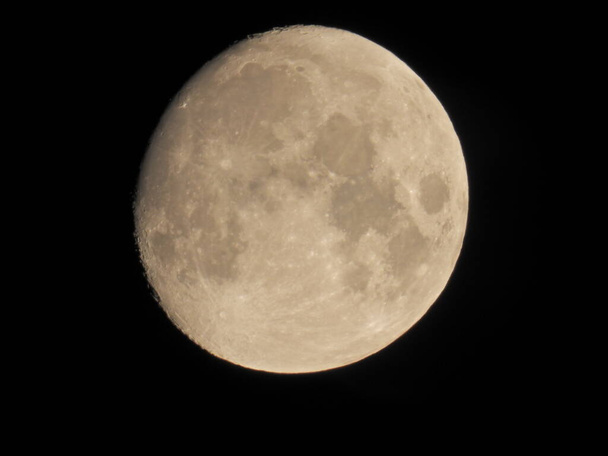 Σελήνη Γη δορυφόρος 08 / 30 / 20 Ουκρανία - Φωτογραφία, εικόνα