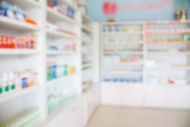 estantes de farmacia llenos de fondo borroso medicación - Foto, imagen