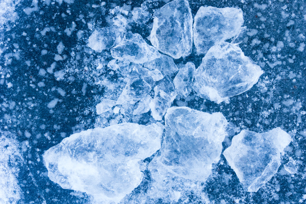 tiszta jég darabok a jég háttér textúra, fagyasztott víz - Fotó, kép