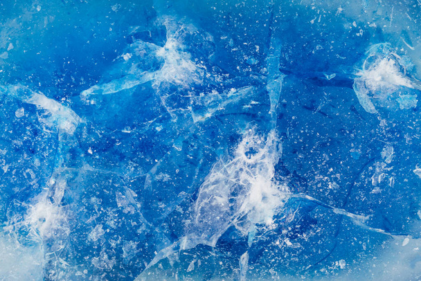 Μπλε πάγος με ρωγμές και σχισμές - Φωτογραφία, εικόνα