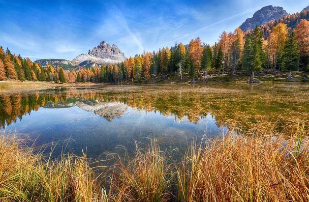 Autumn in italian dolomites - lago antorno - Photo, Image