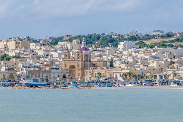 λιμάνι του εποχιακό ενθουσιασμό, ένα ψαροχώρι στη Μάλτα. - Φωτογραφία, εικόνα