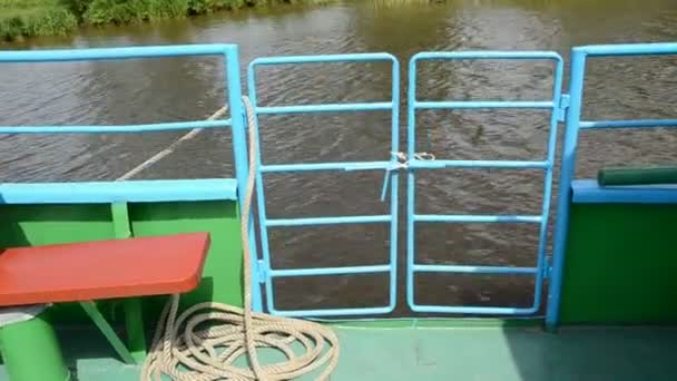 régi személyszállító hajó fém kerítés - Felvétel, videó