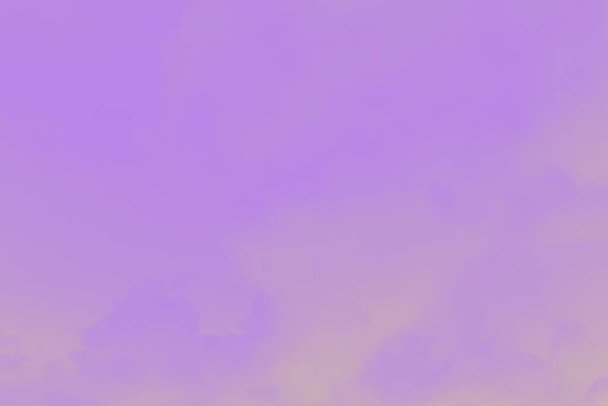 バイオレットぼやけた空の背景、グラデーションの色 - 写真・画像