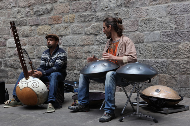 Street musicians, Barcelona, Spain - Fotoğraf, Görsel