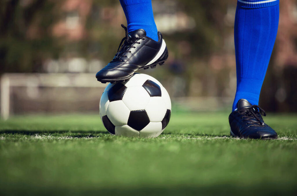 Jogo de futebol tradicional com uma bola de couro - Foto, Imagem