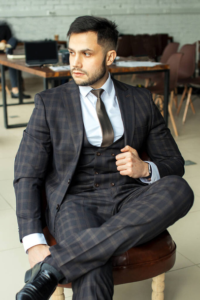 business man sit on chair in office - Foto, Imagem